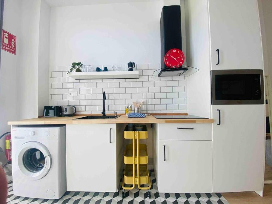 Nice & Cozy Flat Close The Beach バレンシア エクステリア 写真