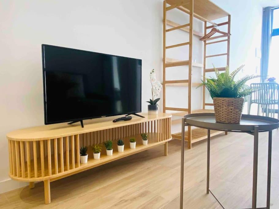 Nice & Cozy Flat Close The Beach バレンシア エクステリア 写真