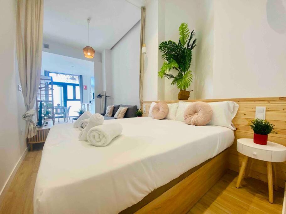 Nice & Cozy Flat Close The Beach バレンシア エクステリア 写真